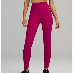 Lululemon Swift Speed High-Rise Tight 28"
Brushed Luxtreme Pink Leggings
